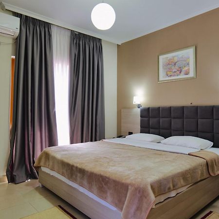 Hotel Mediterrane Sarandë Exteriér fotografie