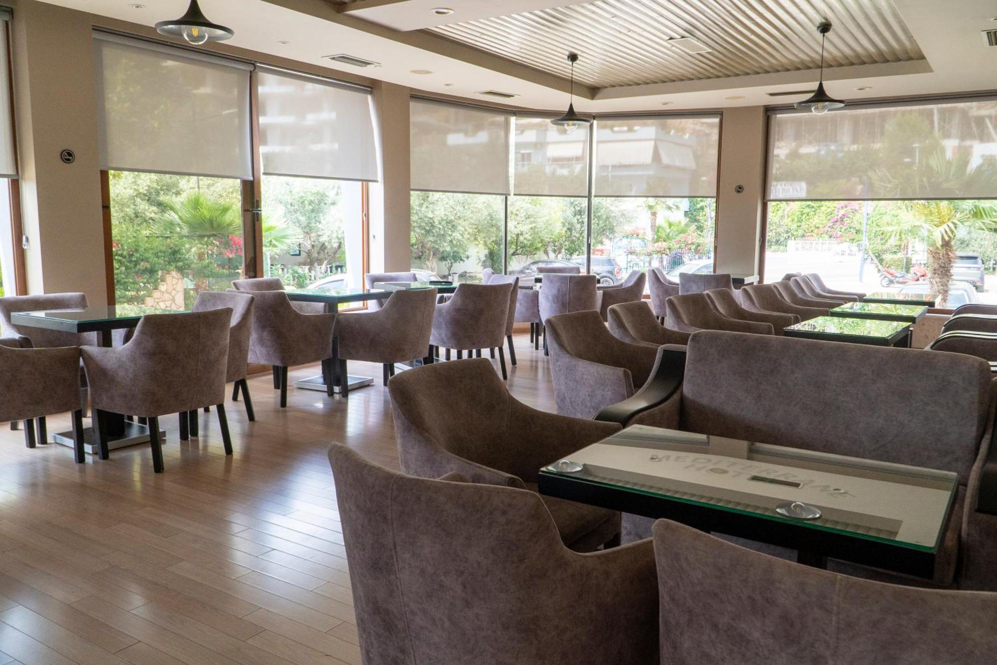 Hotel Mediterrane Sarandë Exteriér fotografie