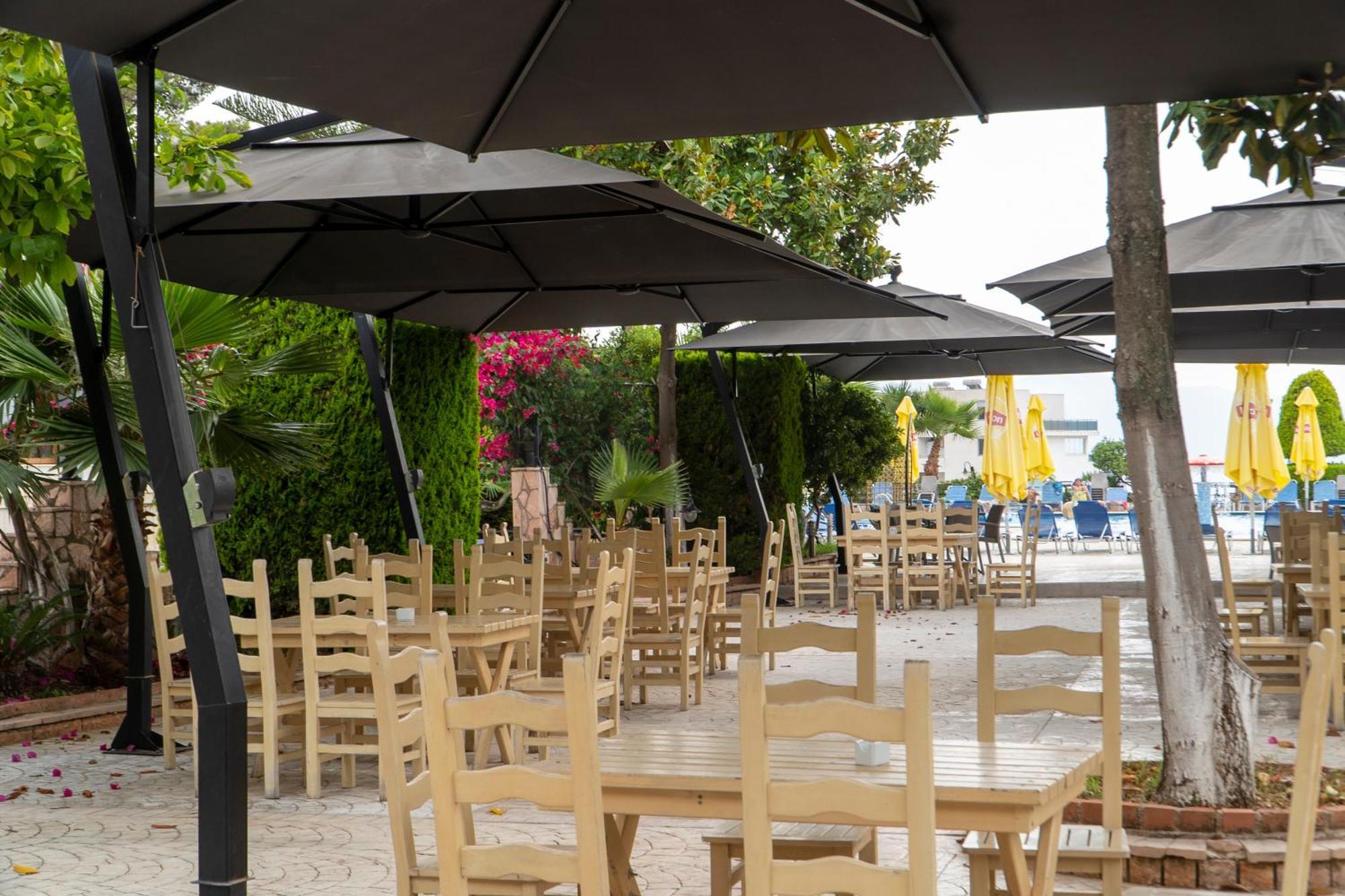 Hotel Mediterrane Sarandë Exteriér fotografie