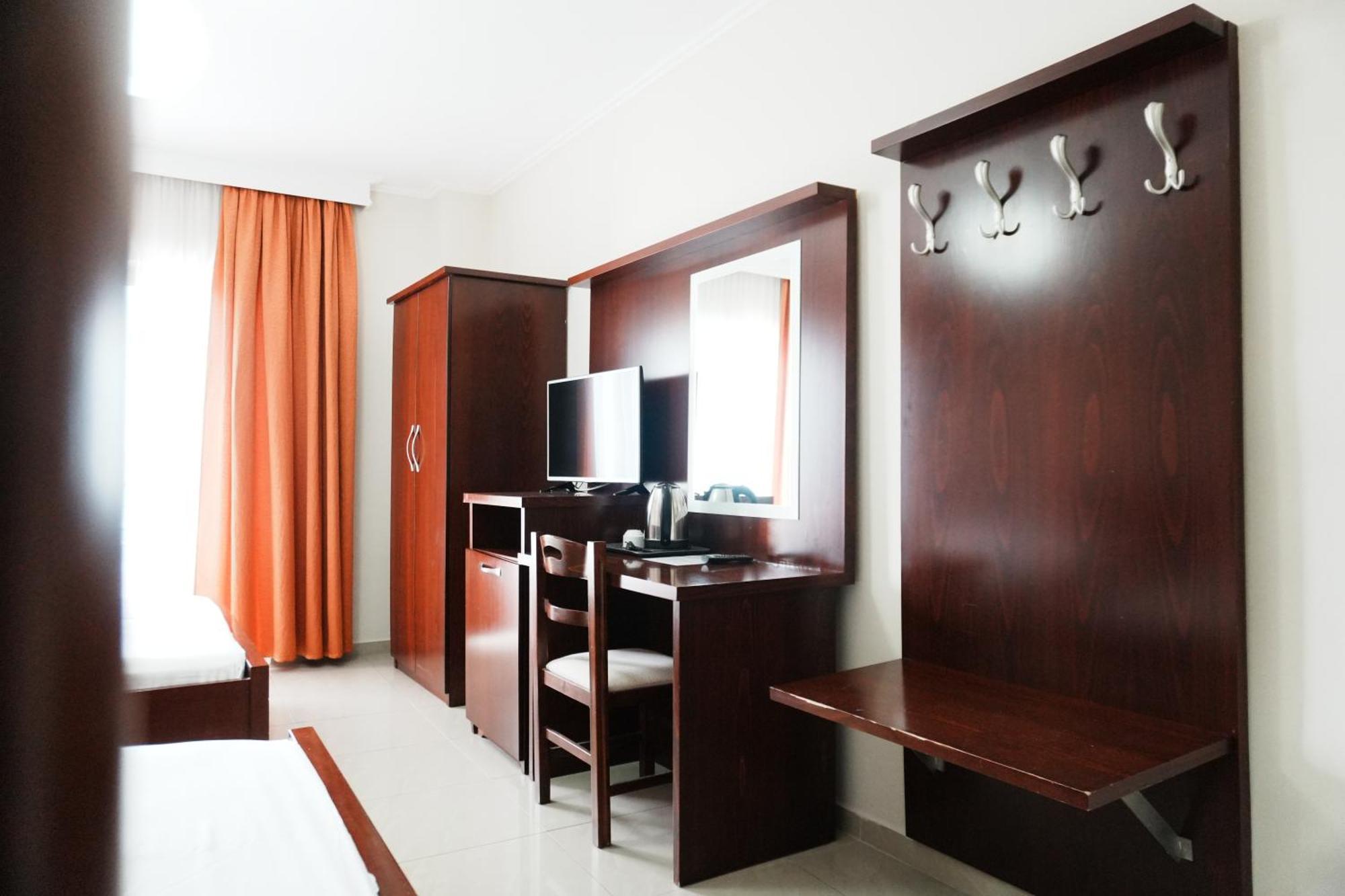 Hotel Mediterrane Sarandë Exteriér fotografie