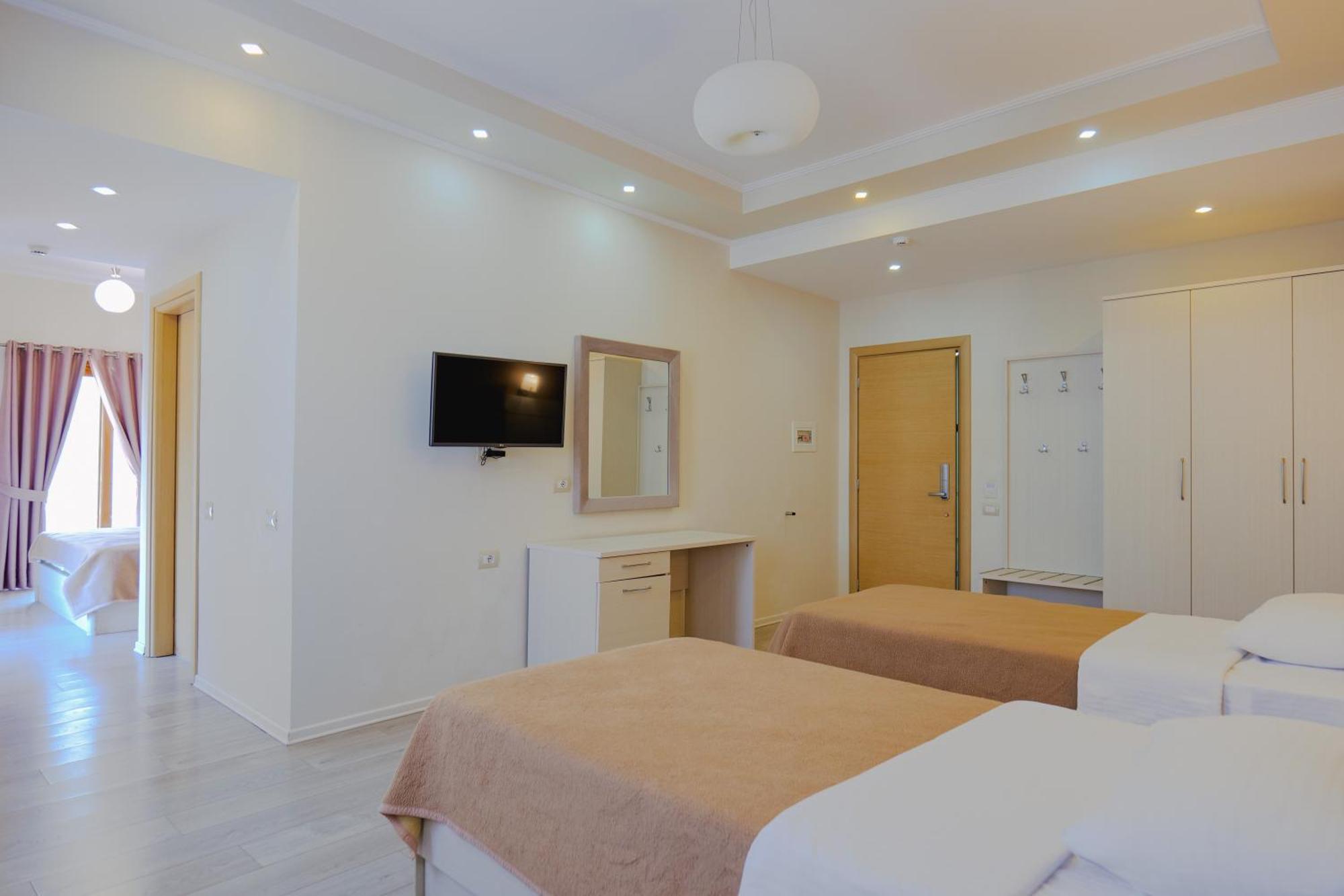Hotel Mediterrane Sarandë Exteriér fotografie