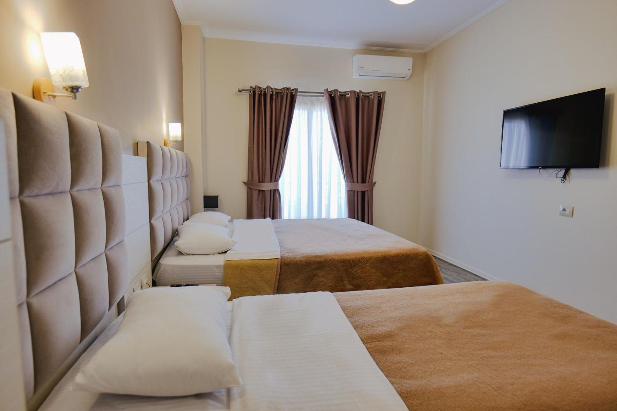 Hotel Mediterrane Sarandë Exteriér fotografie