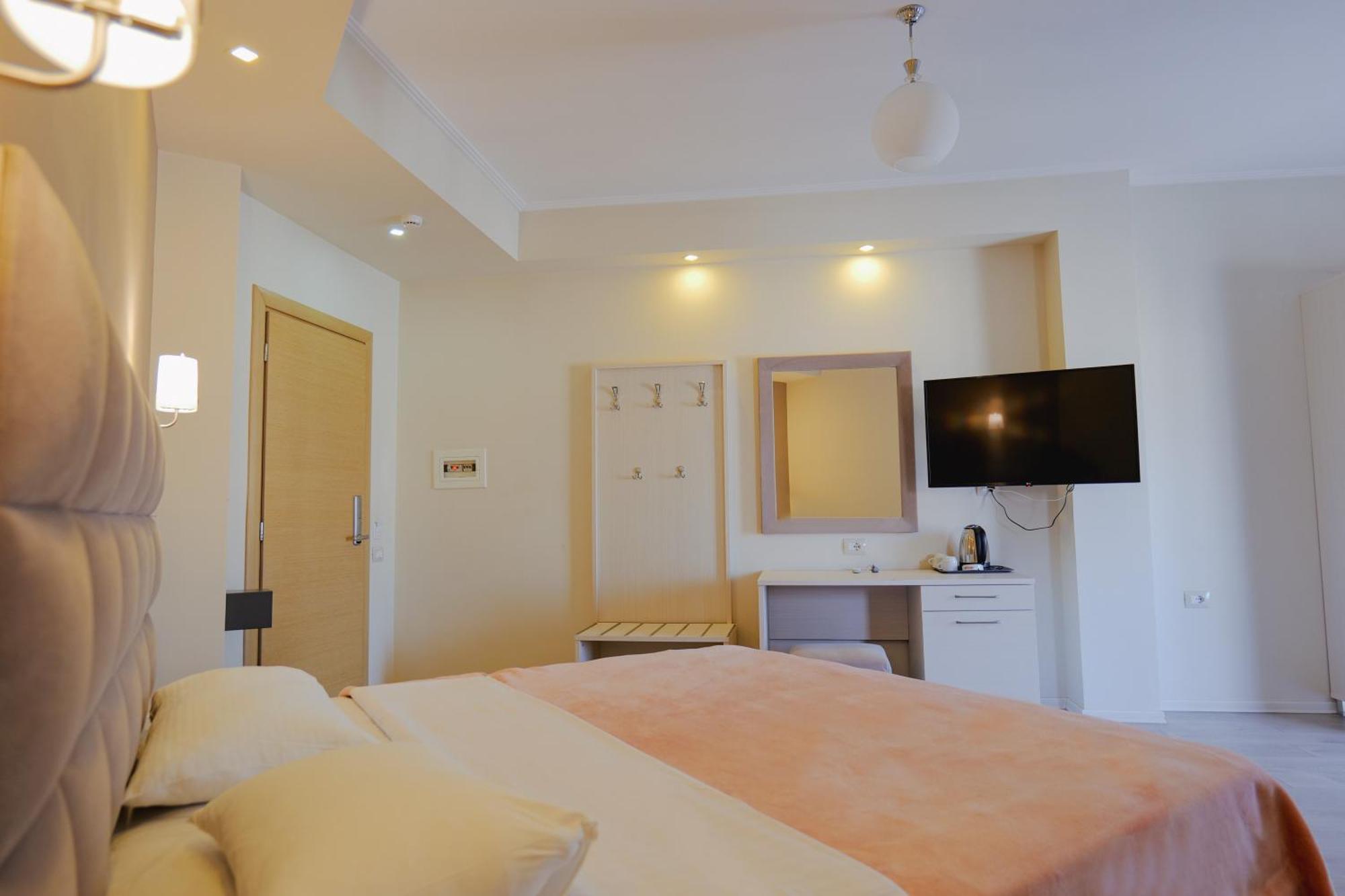 Hotel Mediterrane Sarandë Exteriér fotografie